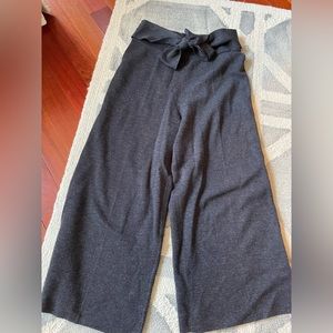 CLUB MONACO WOOL culottes with tie/bow